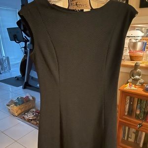 Black with white polka dot a line dress size 0 Gap, cap sleeves super flattering